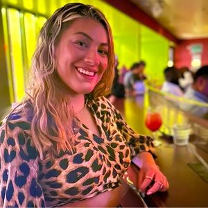 Meet your Posher, Momo